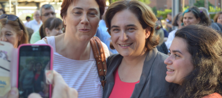 L’Alcaldessa Ada Colau es reunirà amb veïns de la Marina