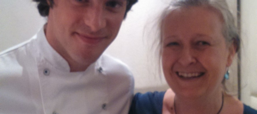 La doctora Imma Gil, del CAP Carles Ribas, participa en una màster class impartida pel chef Jordi Cruz