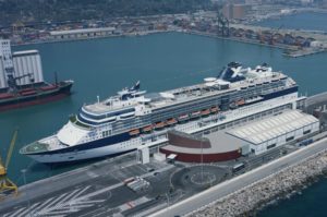 Els tràfics del Port de Barcelona baten rècord el 2015
