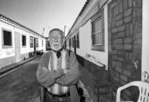 Una exposició homenatja l’obra i el compromís de Paco Candel amb el seu barri