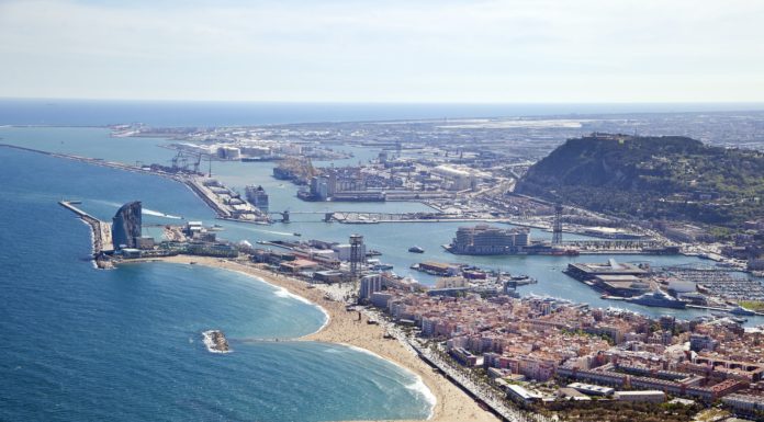 Avancen els projectes per promoure el GNL com a combustible alternatiu al Port de Barcelona
