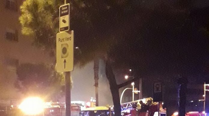 Es declara un incendi a un restaurant del carrer del Foc