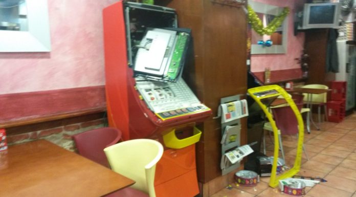 Nit de robatoris al barri de la Marina