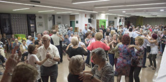 Feu el bé i… obriu els casals d’avis si us plau!