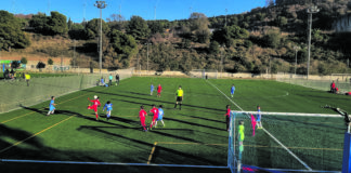 Mantes, somriures i futbol: El torneig solidari de l’EFA Pedraza