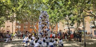 Benvinguda al nou veïnat del Prat Vermell Falcons de Vilanova a la plaça Falset