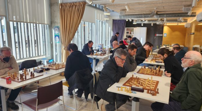 Molt ambient al torneig d’escacs de l’Espai Veïnal Química