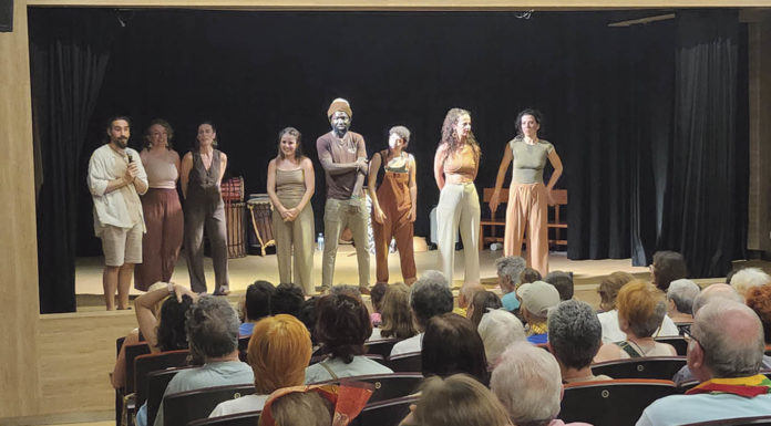 Dansa per mirar el món des d’un altre lloc