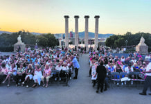 Una màgica nit d’havaneres enlluerna les Fonts de Montjuïc