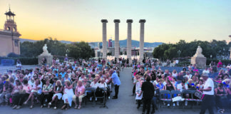 Una màgica nit d’havaneres enlluerna les Fonts de Montjuïc