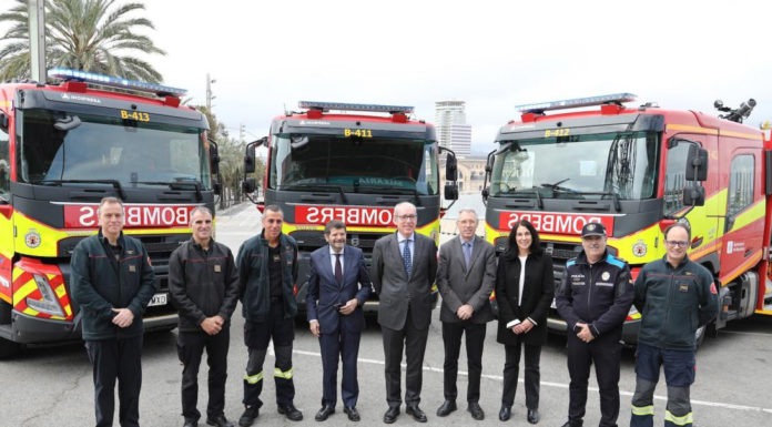 El Port de Barcelona adquireix tres nous vehicles pels Bombers de Barcelona