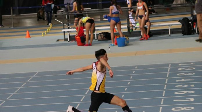 Pau Abelló es proclama campió del Campionat indoor de Catalunya sub20