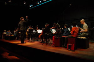 L’Orquestra Infantil de La Marina toca al CaixaForum