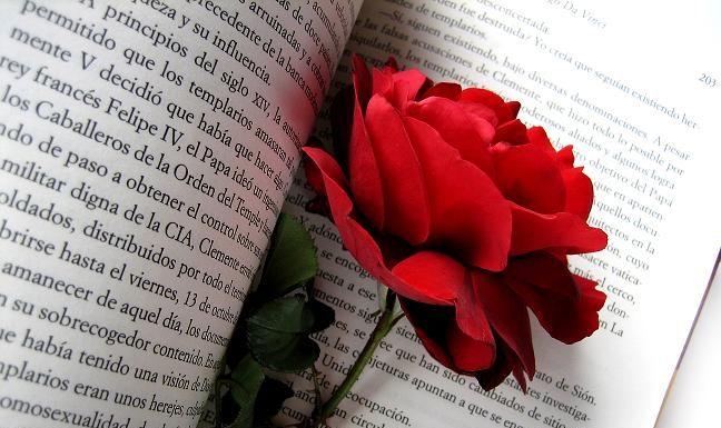 Retahílas l Aroma a libros y a rosas