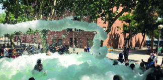 Cases Barates té marxa, però també reivindicacions