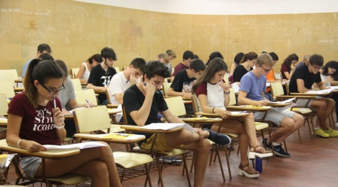 23 alumnes dels instituts del barri s’examinen de la Selectivitat 23 alumnes dels instituts del barri s’examinen de la Selectivitat