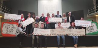 El Celler de La Marina i l’Anyada es proclamen guanyadors del Concurs d’Aparadors de Nadal 2020