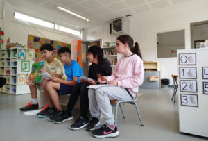 Quan els grans expliquen contes als petits