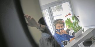 Els infants de tres escoles tornen a La Marina FM per exercir d’autèntics locutors