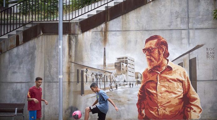 La noia de l’escala B