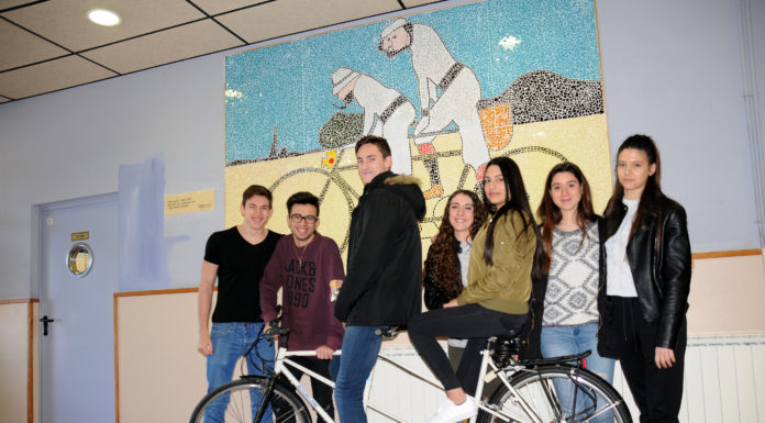 El trencadís de Ramon Casas arriba a la Marina