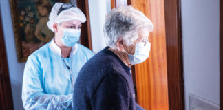 Projectes socials per pal·liar els efectes secundaris de la Covid-19 en col·lectius vulnerables com ara la gent gran