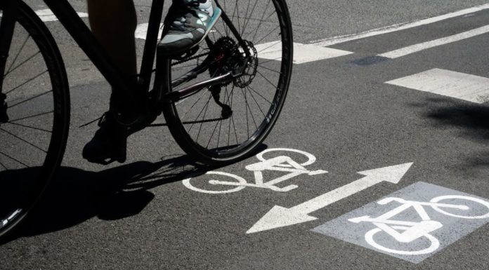 Es crea un pla de subvencions per adquirir una bicicleta elèctrica La Marina tindrà dos nous carrils bici a principis del 2018