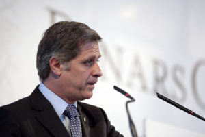 Alberto Fernández (PP) reclama prioritzar la L10 abans que la unió de tramvies
