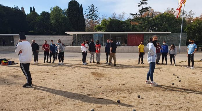 El barri de la Marina es prepara per al torneig juvenil sub-23 de petanca