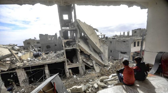 Infància negada: de la nena del napalm a Gaza