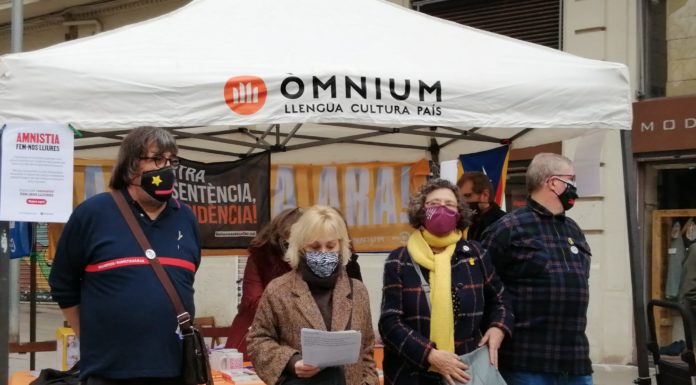 Acte de suport d’Òmnium Sants-Montjuïc a l’amnistia i a les persones represaliades