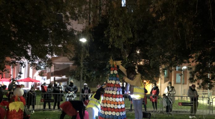 La Vinya dona la benvinguda al Nadal amb un arbre original