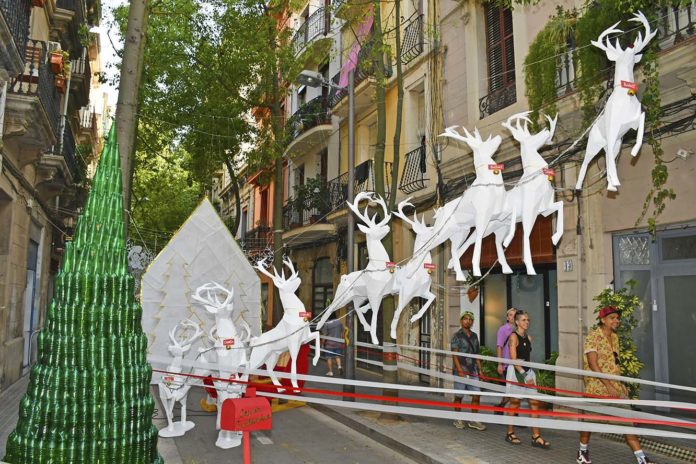 Descoracions nadalenques al carrer Finlàndia