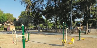 El circuito de Calistenia en nuestro barrio, entre plataneros, palmeras y pinos