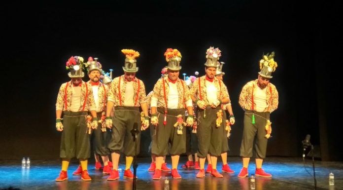 La Comparsa Gaditana de Barcelona visita La Marina Fm