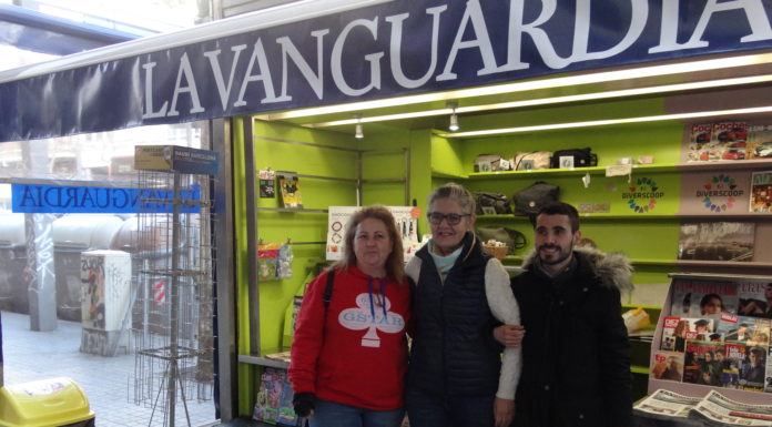 Arriba al districte de Sants-Montjuïc el primer quiosc gestionat per una cooperativa de persones amb discapacitat