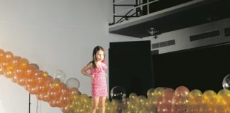 Un taller promou joves dissenyadores gitanes del barri