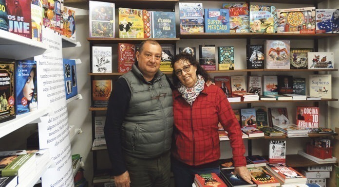 L’adeu de la Papereria Navarro, l’espina de la rosa de Sant Jordi Papereria Navarro