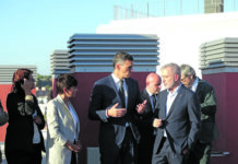 El president Pedro Sánchez i l’alcalde, Jaume Collboni, visiten una promoció d’habitatge públic al Prat Vermell
