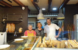 Huguet, un negoci familiar de forners que porta quatre generacions