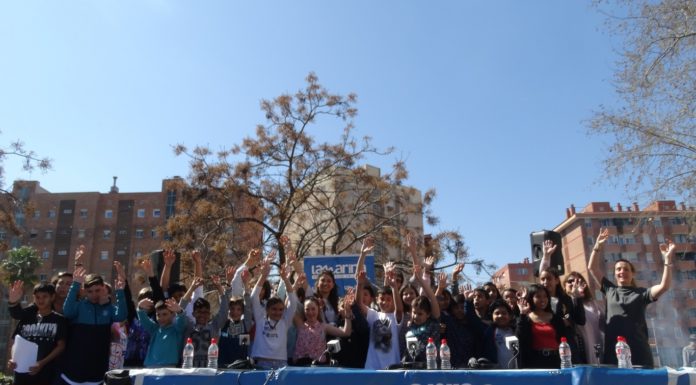 Els alumnes del projecte Ràdio a les Escoles fan els seus programes en directe