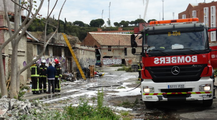 Foc a les ruïnes de la Bòbila
