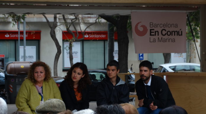 Barcelona En Comú arrenca la campanya electoral a la Marina parlant d’habitatge