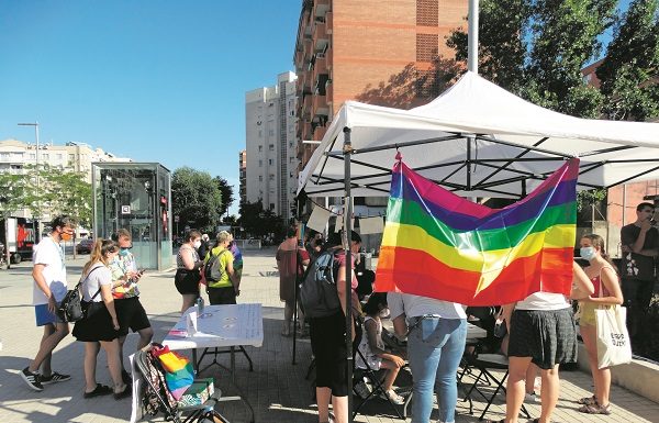 Convoquen concentració en protesta contra una agressió homòfoba al barri