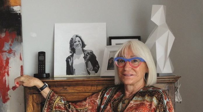 “Quan cau la vida al terra, o t’aixeques tu o no t’aixeca ningú”