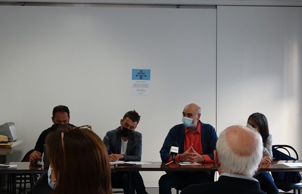 Seguretat, incivisme, neteja i projectes urbans, les principals demandes de les entitats veïnals al regidor del Districte