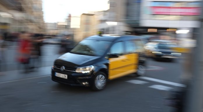 Els taxistes i els treballadors d’VTC també pateixen les conseqüències de l’estat d’alarma i molts d’ells es veuen obligats a romandre a casa