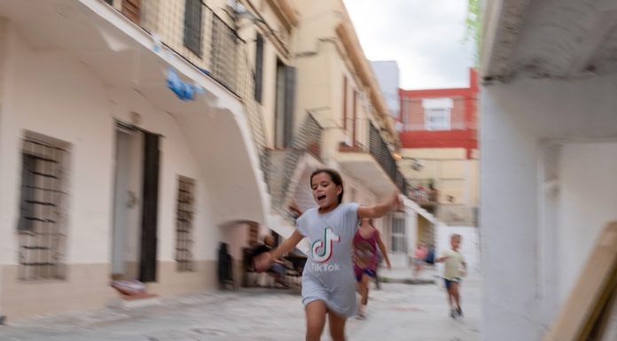 La Colònia Bausili resisteix al pas del temps