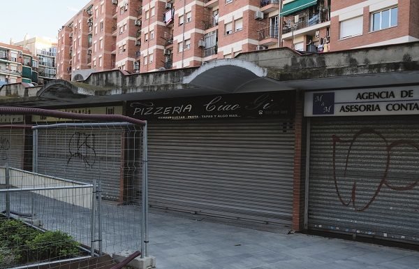 Els establiments de proximitat són barri: ajudem-los!