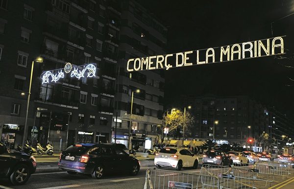 Les botigues de barri viuen un moment agredolç